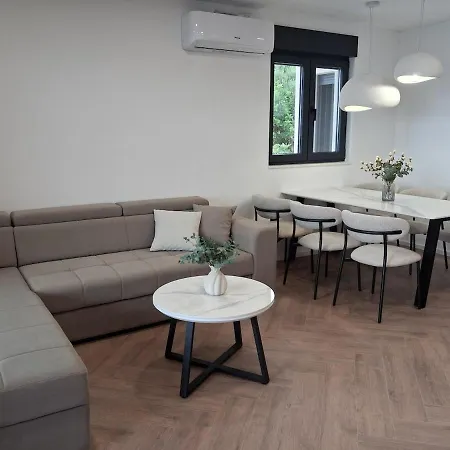 Apartman Angela Krvavica